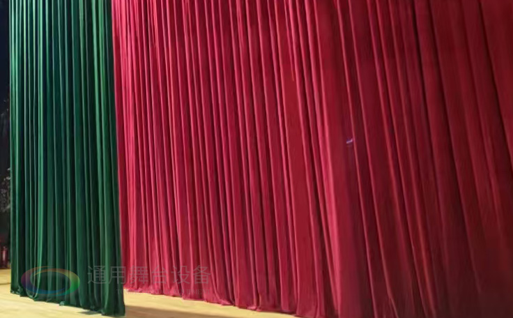 舞臺阻燃幕布行業：技術創新驅動安全升級，市場需求持續擴容